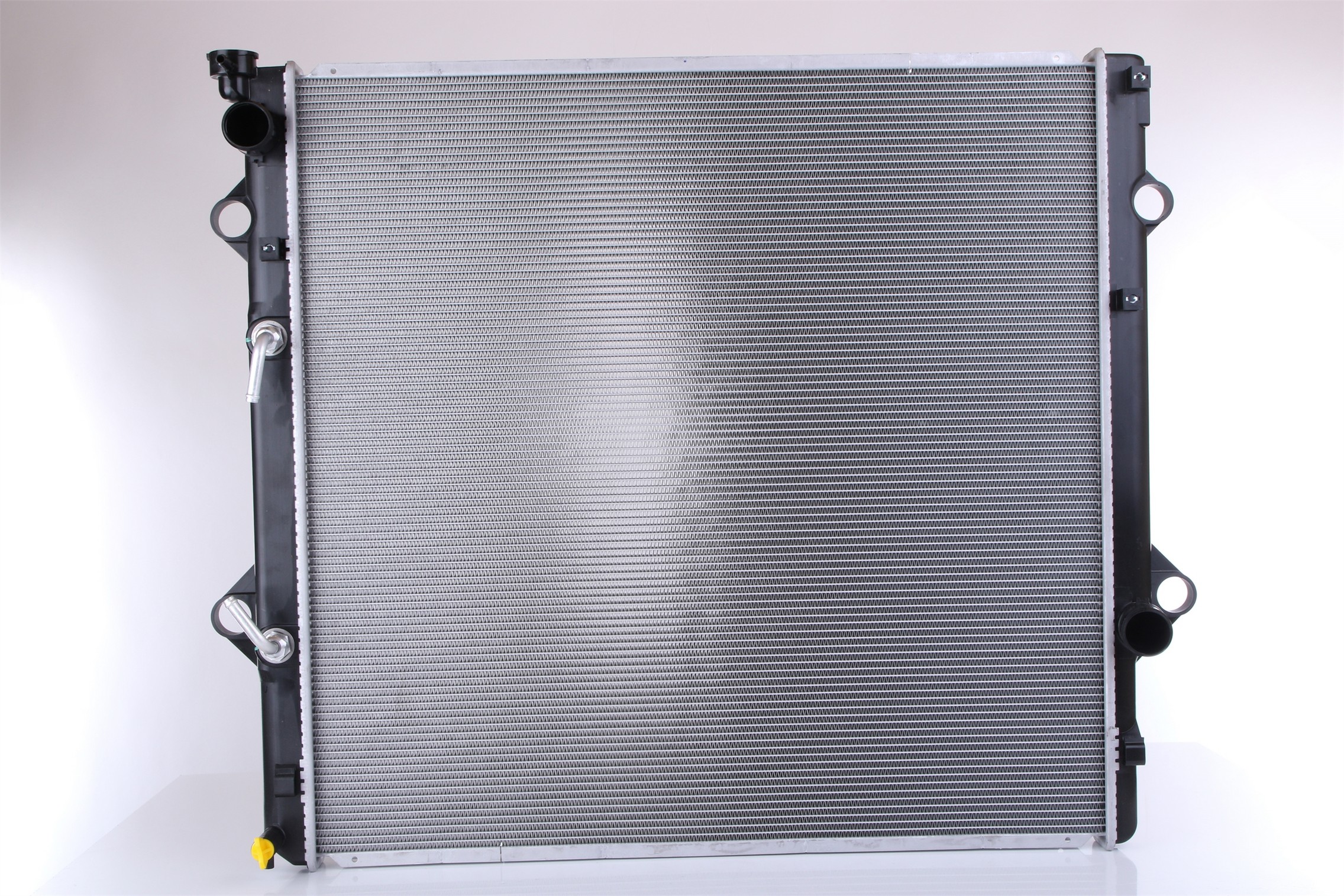 Radiator w/Integrated Transmission Oil Cooler Nissens 327-646818